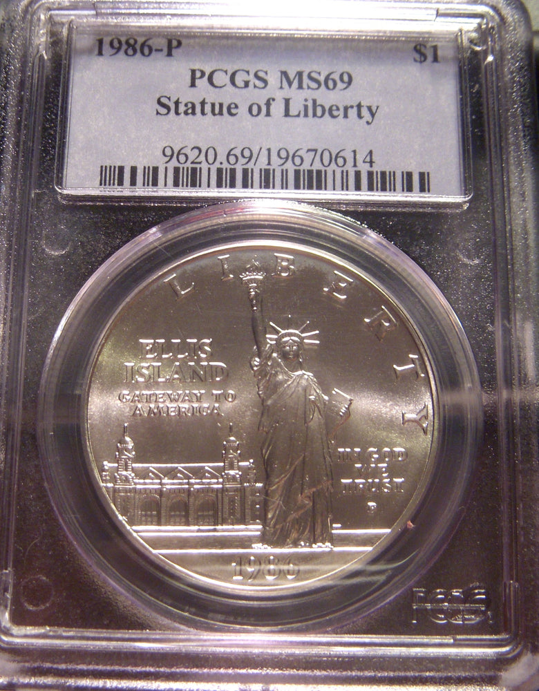1986-P Statue of LIBERTY Uncirculated Silver Dollar - PCGS MS 69