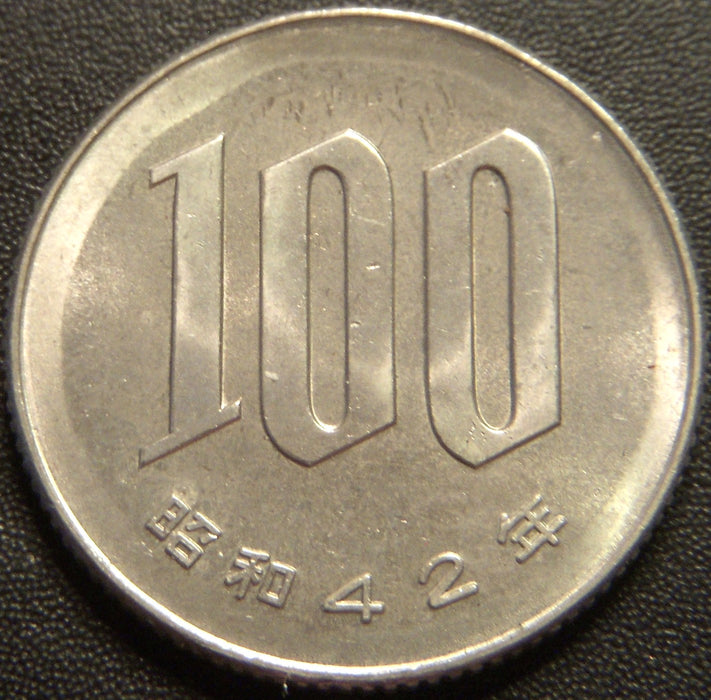 1967 100 Yen - Japan