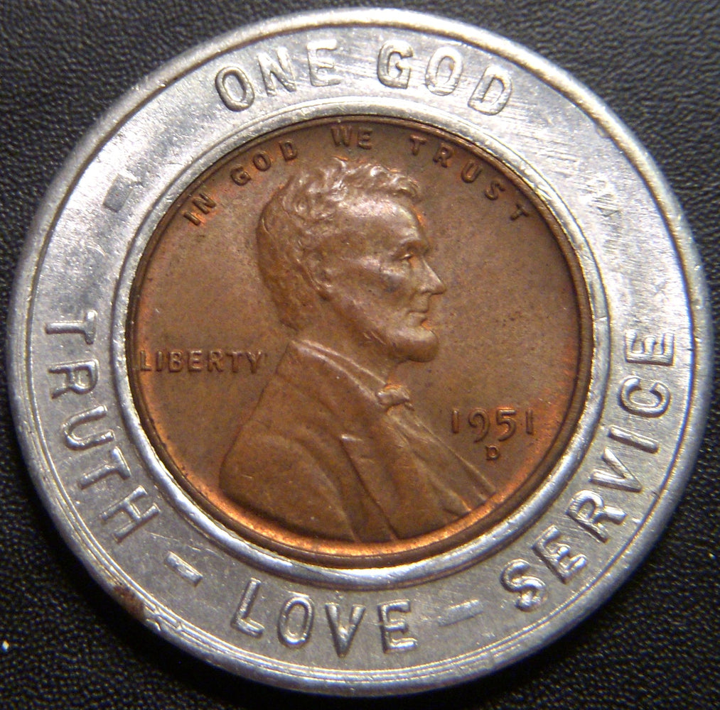 1951-D Lincoln Encased Kiwanis Live the Golden Rules Token