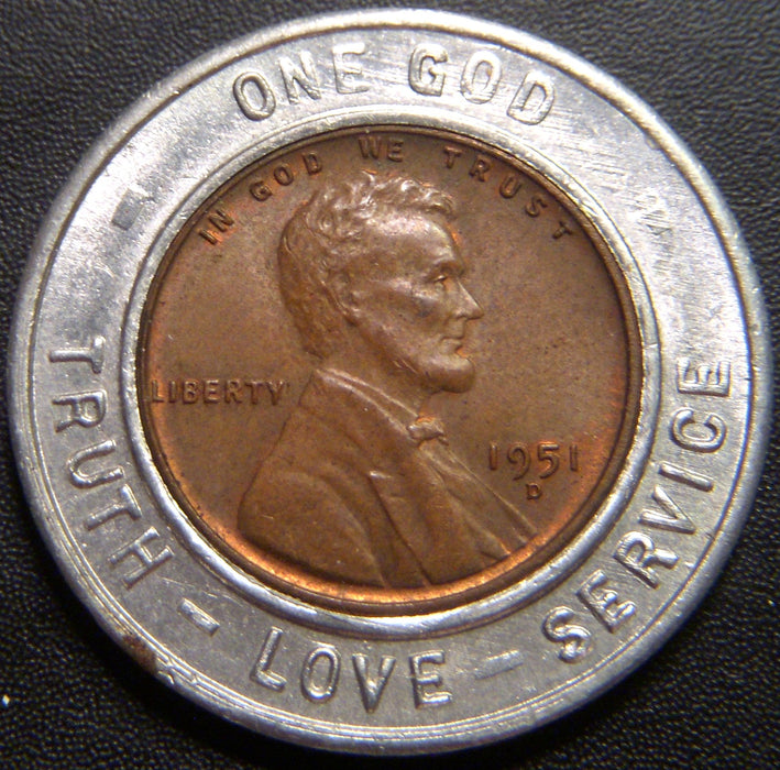 1951-D Lincoln Encased Kiwanis Live the Golden Rules Token